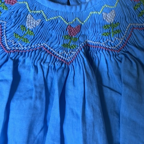 Beautiful hand sewn dress and bloomers from France for three month old - Picture 3 of 4